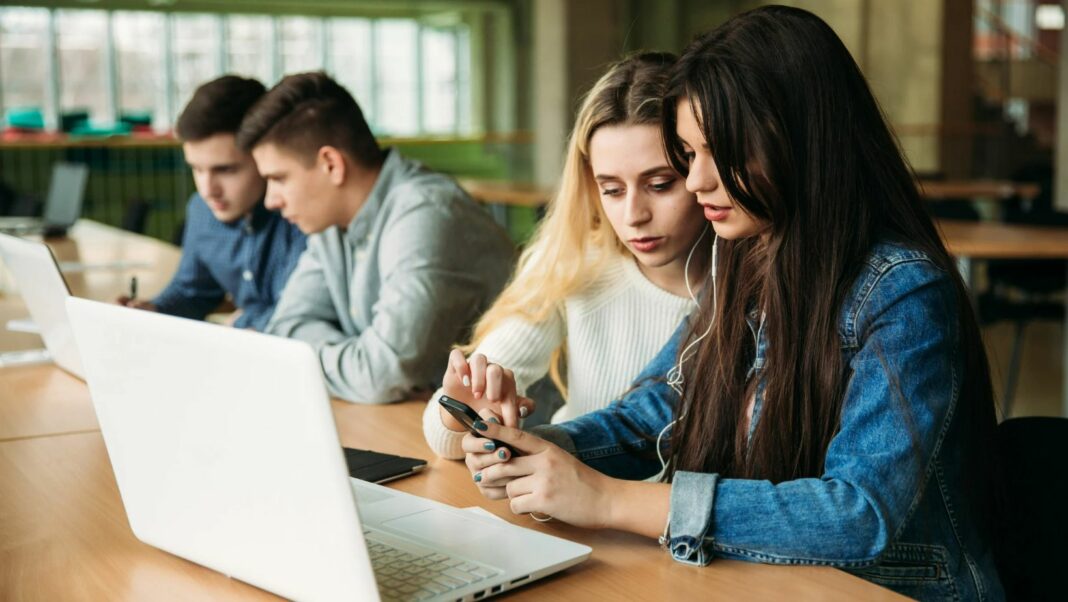 estudiantes universitarios estudiantes universitarios